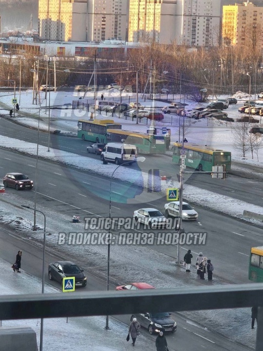 Недовольство горожан долгими ожиданиями автобусов при -20°C