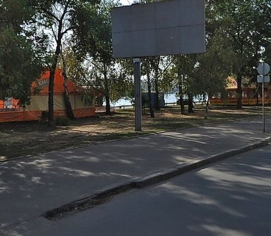 Исчезновение шатров на набережной и в городе