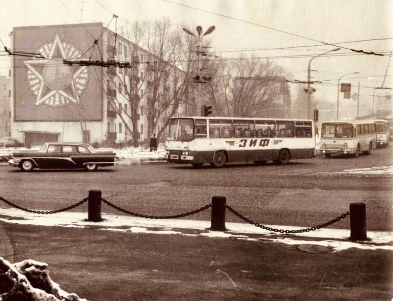 Автотранспорт завода имени Фрунзе, 1985 год