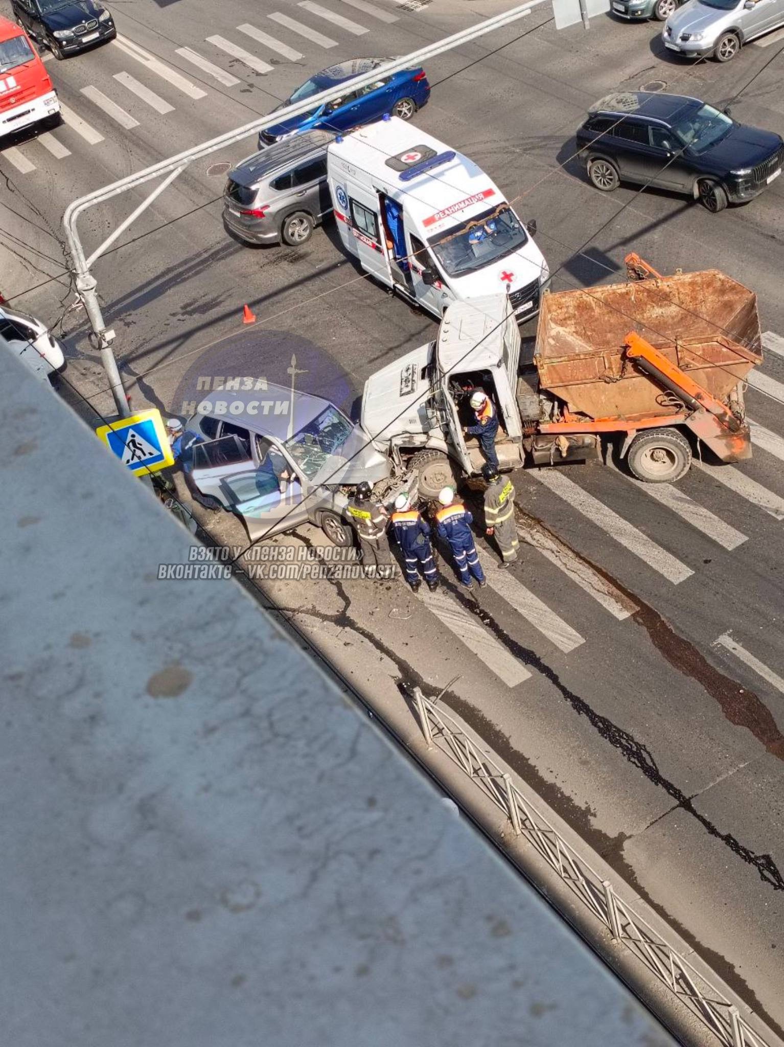 ДТП на Южной Поляне в Пензе