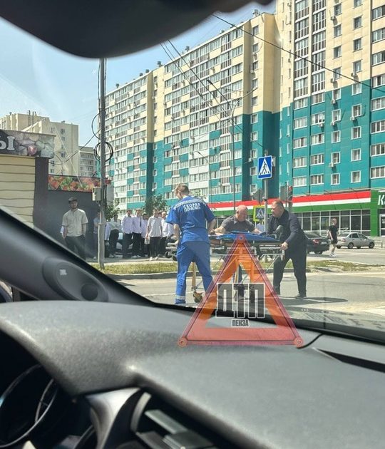 Авария с участием велосипедиста в Спутнике